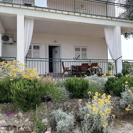 Diana Apartment