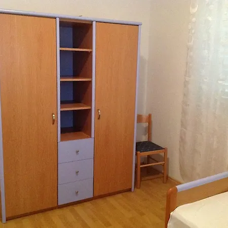 Appartement Diana Primošten